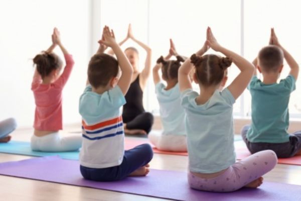 kids yoga classes at shwet yoga classes in thane west